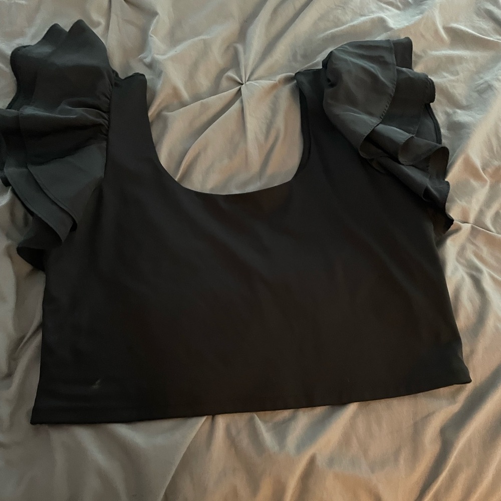 Black express crop top